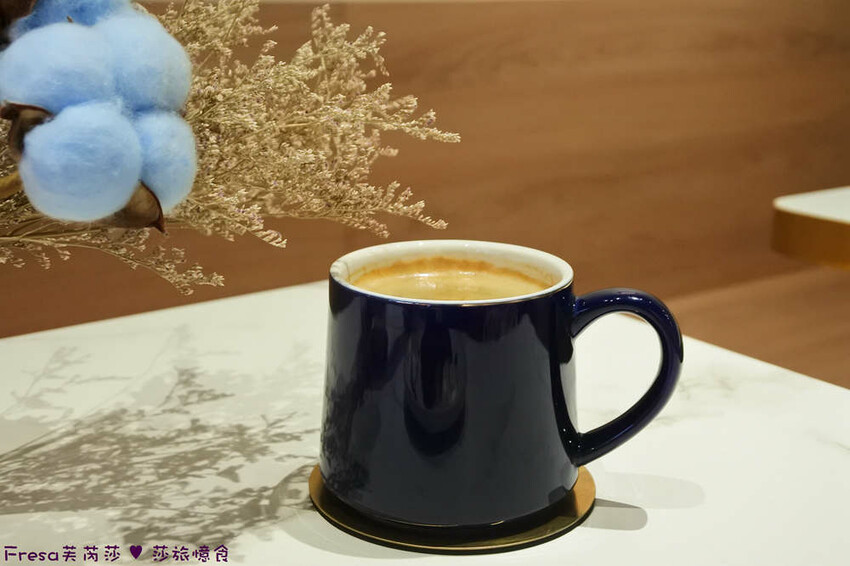 台中市北屯區台中甜點【午吉日式鬆餅｜定食｜咖啡】近洲際棒球場甜點餐盤.全日營業有插座咖啡廳.約會下午茶│民俗文物館│