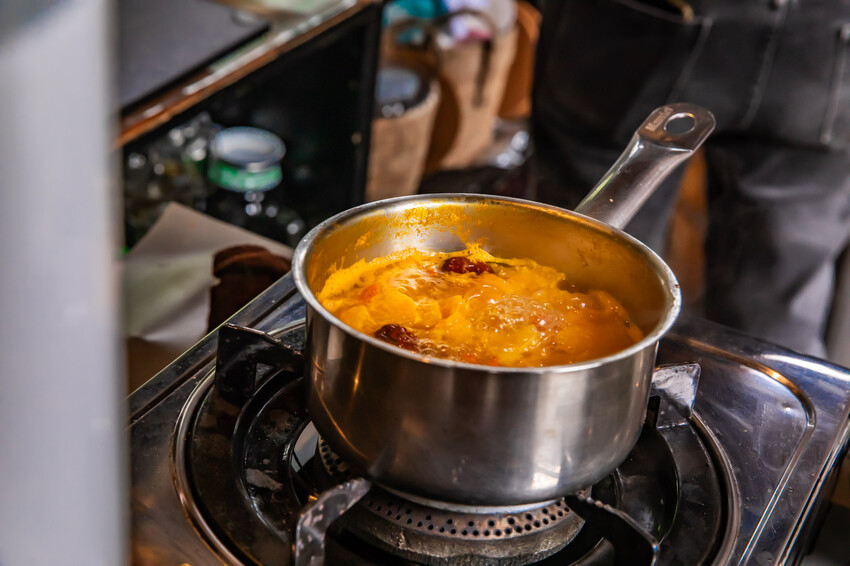 桃園市龍潭區青山吉田|愛麗絲夢幻仙境森林小屋!連google都找不到,藏身橘子園秘境咖啡廳