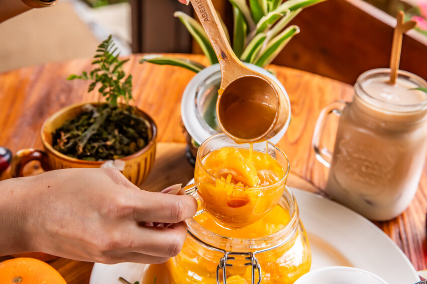 桃園市龍潭區青山吉田|愛麗絲夢幻仙境森林小屋!連google都找不到,藏身橘子園秘境咖啡廳