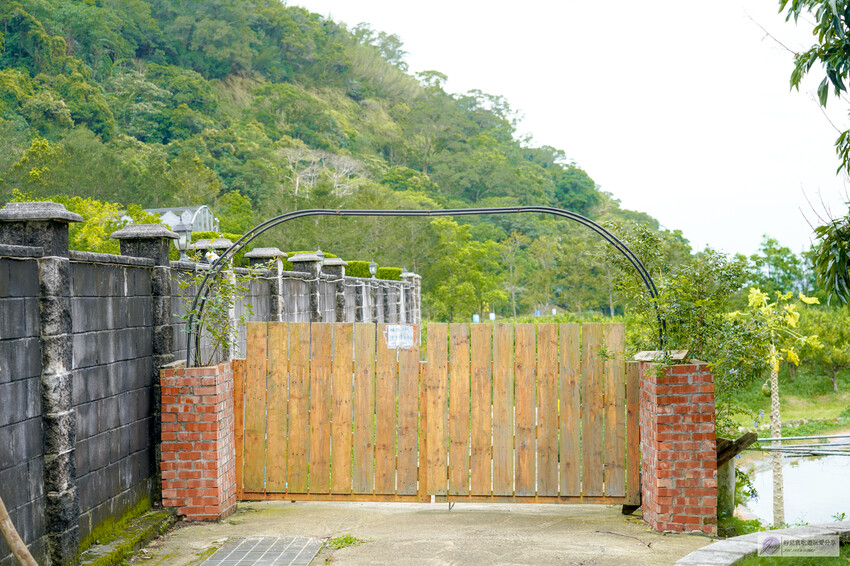 桃園市龍潭區美食、青山吉田，秘境小屋等你來預約，橘子園中的童話體驗。