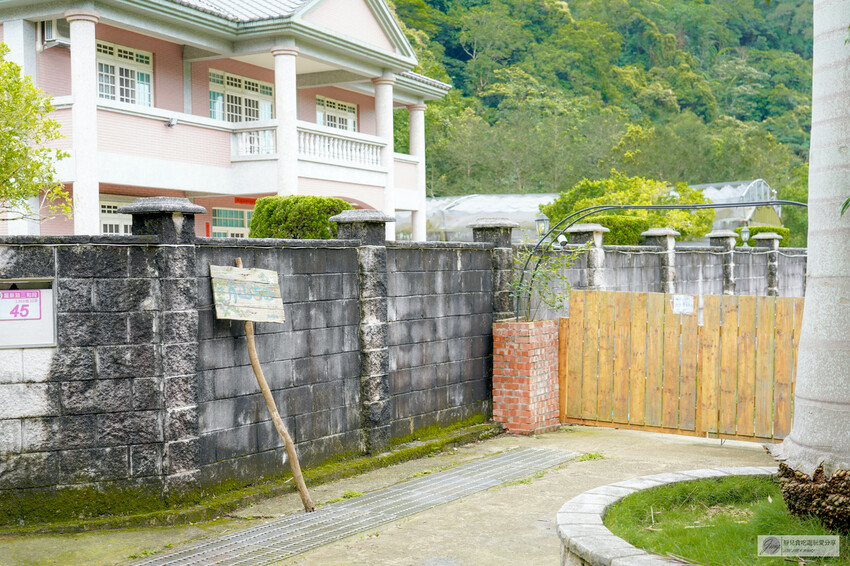 桃園市龍潭區美食、青山吉田，秘境小屋等你來預約，橘子園中的童話體驗。