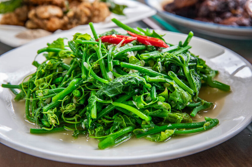 桃園市龍潭區三步五食休閒魚池｜網路上幾乎無資料的超大鹽烤魚！藏身釣魚池旁的隱藏版鮮魚料理