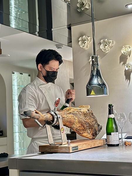 台北市大安區[大安區美食] Lin Restaurant 法式餐廳 新開幕台北法式料理 板前座位！#信義安和美食 @蛋寶趴趴go