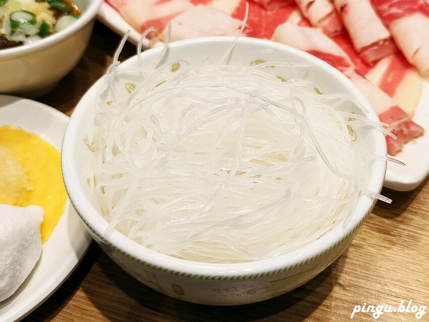 彰化縣埔心鄉員林鍋物｜石二鍋必點爆香石頭鍋 愛呷菜/愛呷肉通通可以選 飲料無限供應