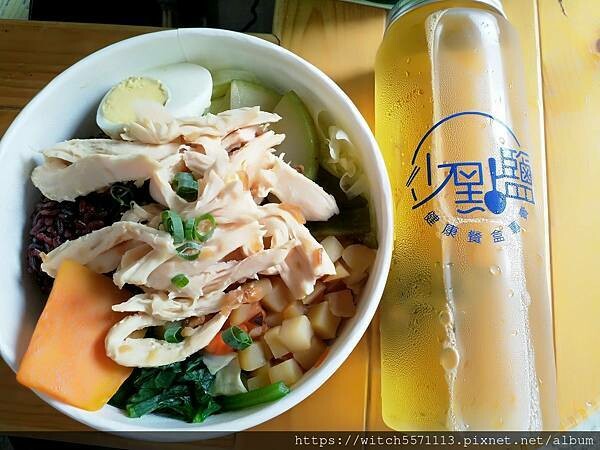 搭著捷運吃美食~捷運永春站~少點鹽健康餐盒專賣(信義店)~~