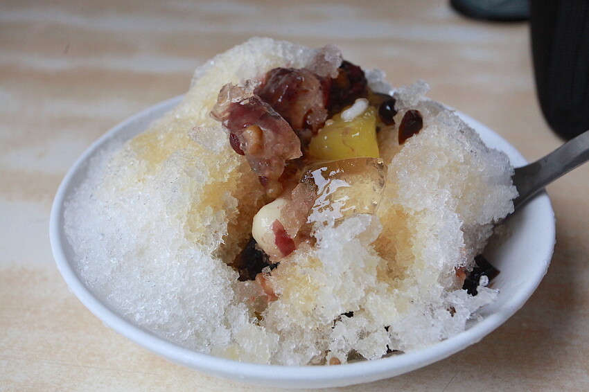 高雄市三民區​  吃。高雄市美食 ｜三民區。 ​「老牌薏仁大王」飄香超過40年老字號冰店，充滿古早味剉冰值得您品嚐「老牌