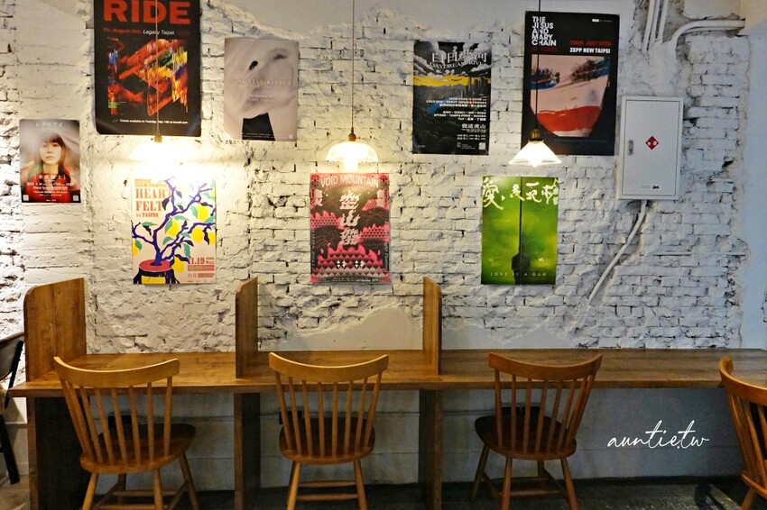 台北市中山區【台北】忠孝新生｜羊毛與花 ‧ 華山 ，特調西西里咖啡、香滑濃郁雞蛋沙拉麵包，台北不限時咖啡廳