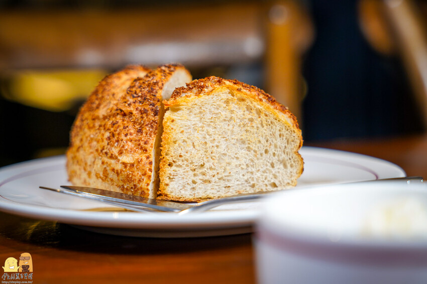 台北市信義區信義區JK studio法式餐酒館，信義區高CP約會餐廳推薦！異國料理搭配浪漫氛圍，平價經典老法菜讓人意猶未盡