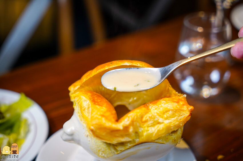 台北市信義區信義區JK studio法式餐酒館，信義區高CP約會餐廳推薦！異國料理搭配浪漫氛圍，平價經典老法菜讓人意猶未盡