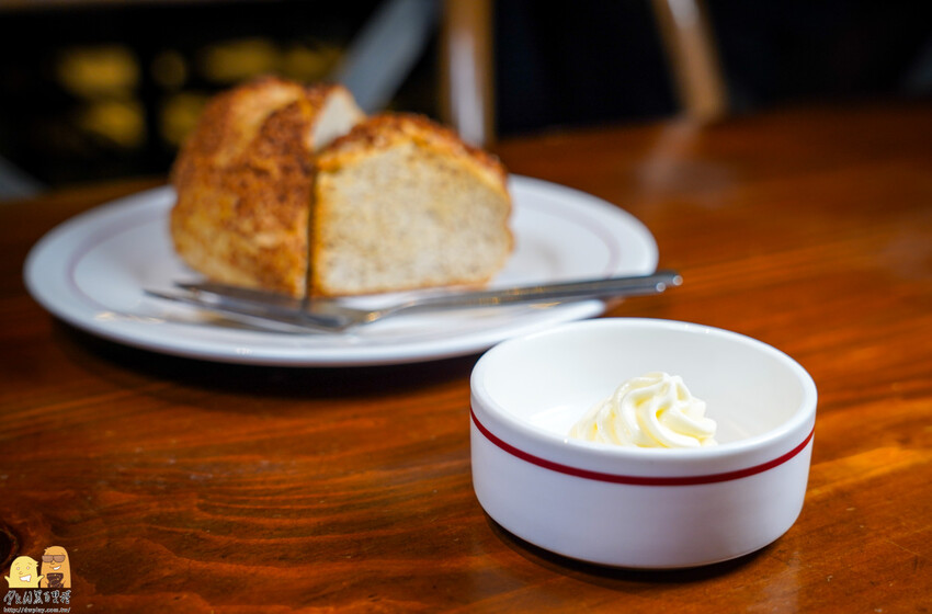 台北市信義區信義區JK studio法式餐酒館，信義區高CP約會餐廳推薦！異國料理搭配浪漫氛圍，平價經典老法菜讓人意猶未盡