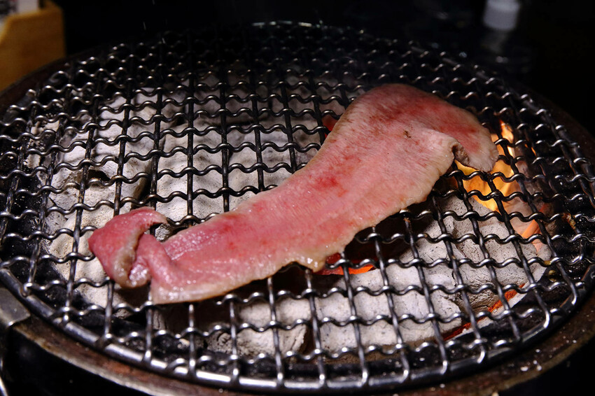 桃園中壢燒肉推薦,潮肉炭火燒肉中壢新生店,CP值超高的和牛吃