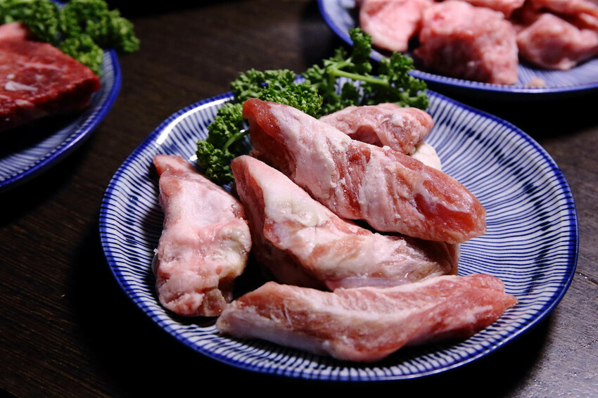 桃園中壢燒肉推薦,潮肉炭火燒肉中壢新生店,CP值超高的和牛吃