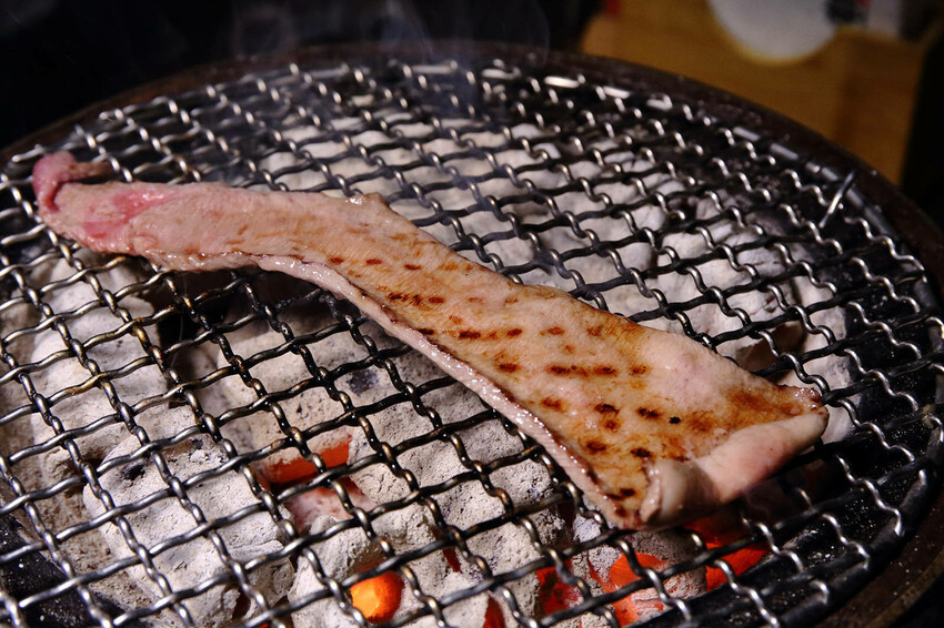 桃園中壢燒肉推薦,潮肉炭火燒肉中壢新生店,CP值超高的和牛吃