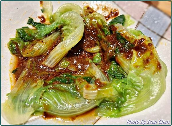 《中原夜市超人氣牛肉麵專賣》牛肉麵控必吃的天堂/『集英會牛肉