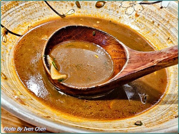 《中原夜市超人氣牛肉麵專賣》牛肉麵控必吃的天堂/『集英會牛肉