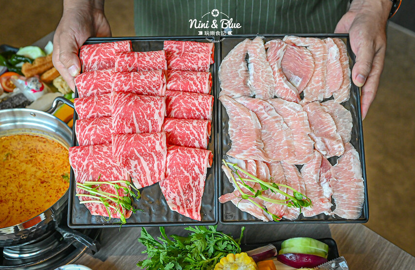 一饌泰式銅盤燒烤火鍋,台中北屯泰式火鍋,泰式酸辣湯超好喝,有蔬食自助吧吃到飽 @Nini and Blue 玩樂食記