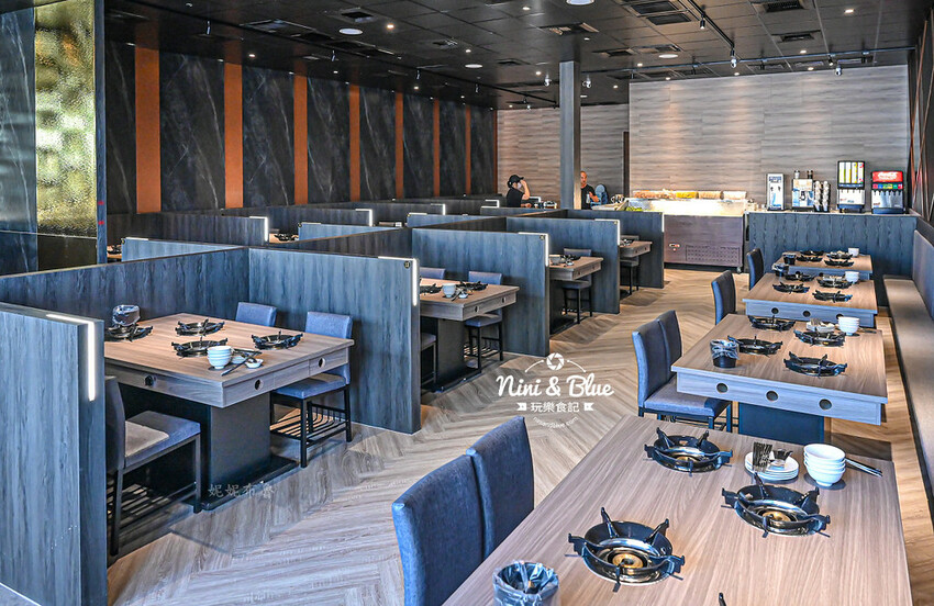 一饌泰式銅盤燒烤火鍋,台中北屯泰式火鍋,泰式酸辣湯超好喝,有蔬食自助吧吃到飽 @Nini and Blue 玩樂食記