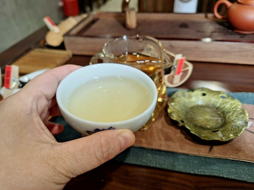 【美食】「捨茶外人文茶館」桃園人文茶館,功夫茶、手沖煮茶、鍋