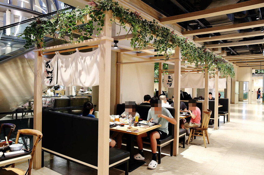 銀座杏子日式豬排,網友票選人氣第一名日式豬排!軟殼蝦與極厚炸