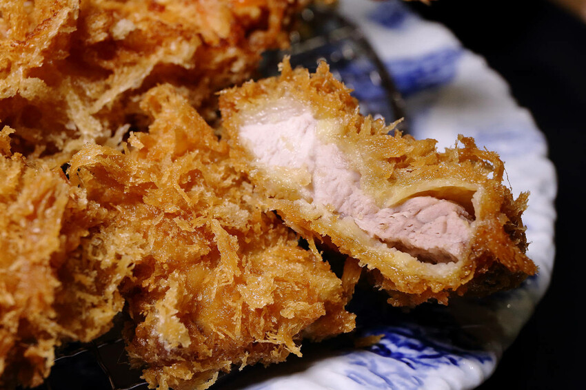 銀座杏子日式豬排,網友票選人氣第一名日式豬排!軟殼蝦與極厚炸