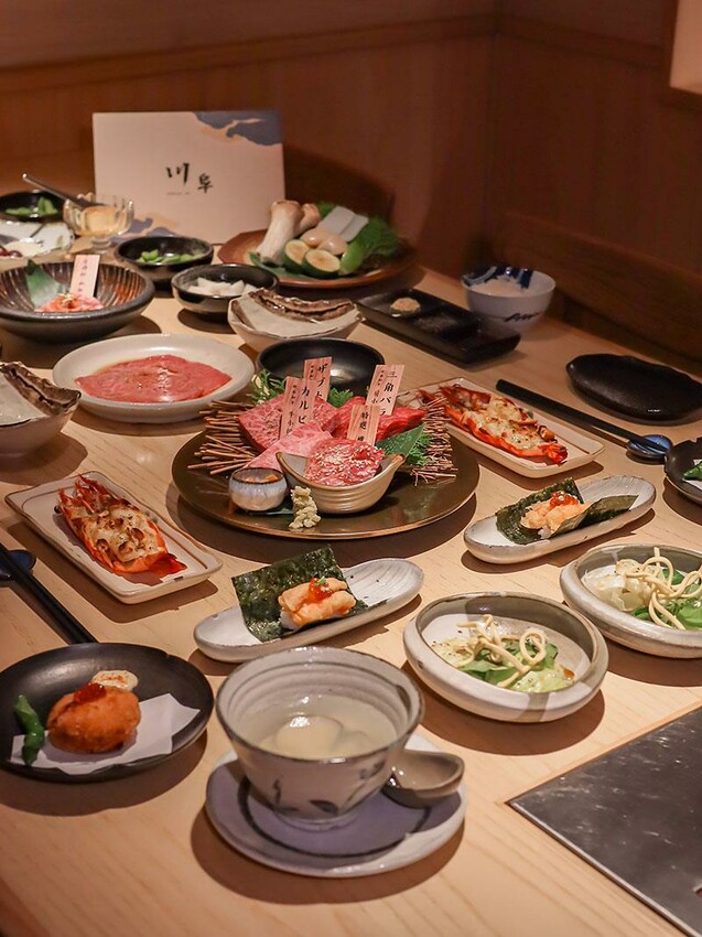 竹北燒肉推薦「川阜和牛燒肉」免動手！頂級和牛專人代烤，品嚐宮崎頂級和牛。