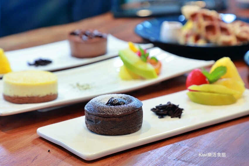 新北市萬里區萬里山海芳園景觀咖啡｜新北隱藏版海景咖啡廳推薦私藏甜點、冰滴咖啡、下午茶