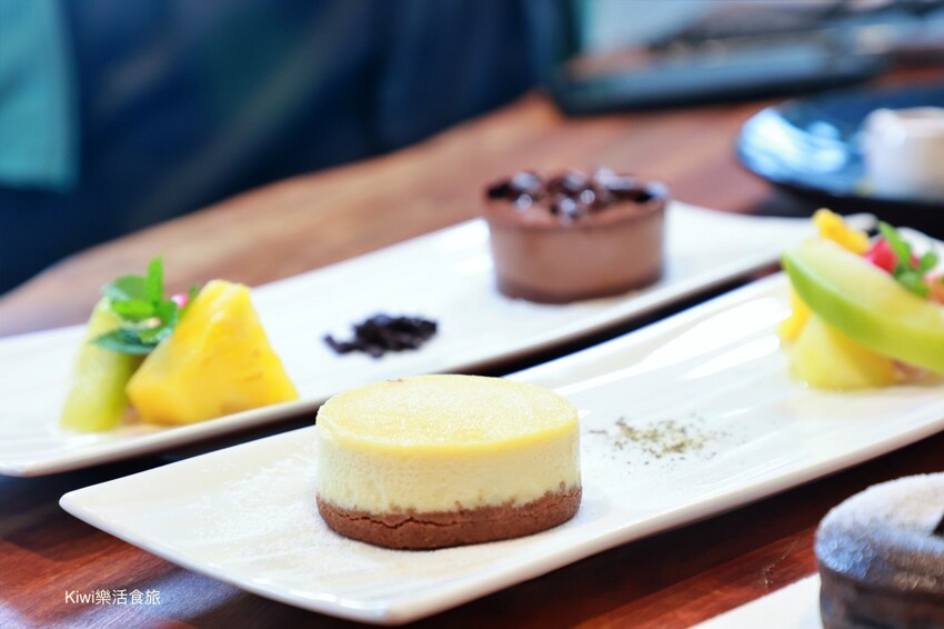 新北市萬里區萬里山海芳園景觀咖啡｜新北隱藏版海景咖啡廳推薦私藏甜點、冰滴咖啡、下午茶