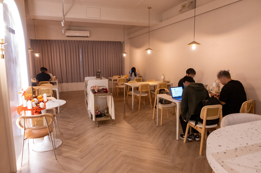 新莊隱藏版餐酒館「Secret絲昆忒」神秘解謎＋香氛儀式，特色料理超驚喜。