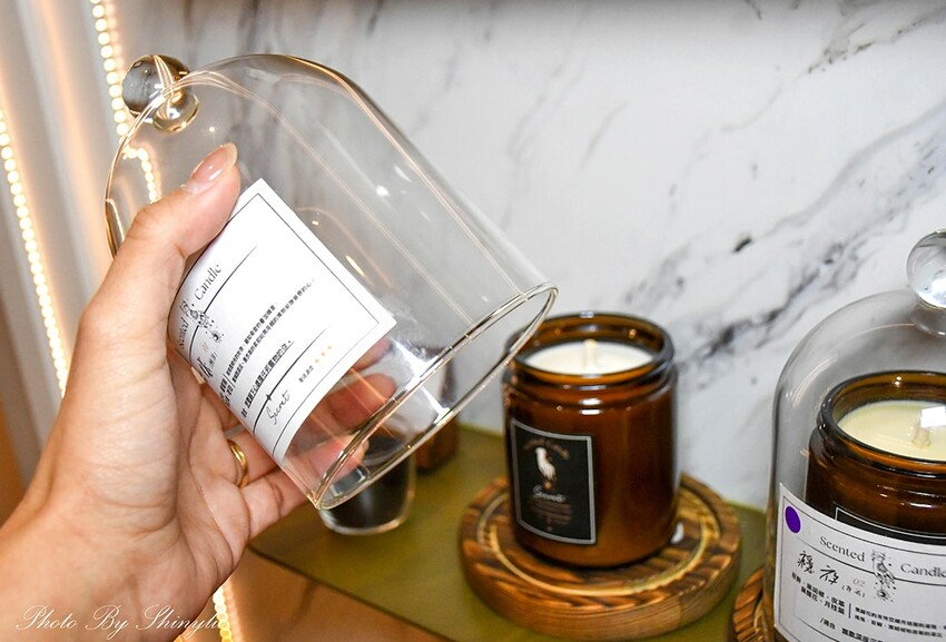 精緻異國料理，浪漫香氛蠟燭適合帶另一伴來用餐