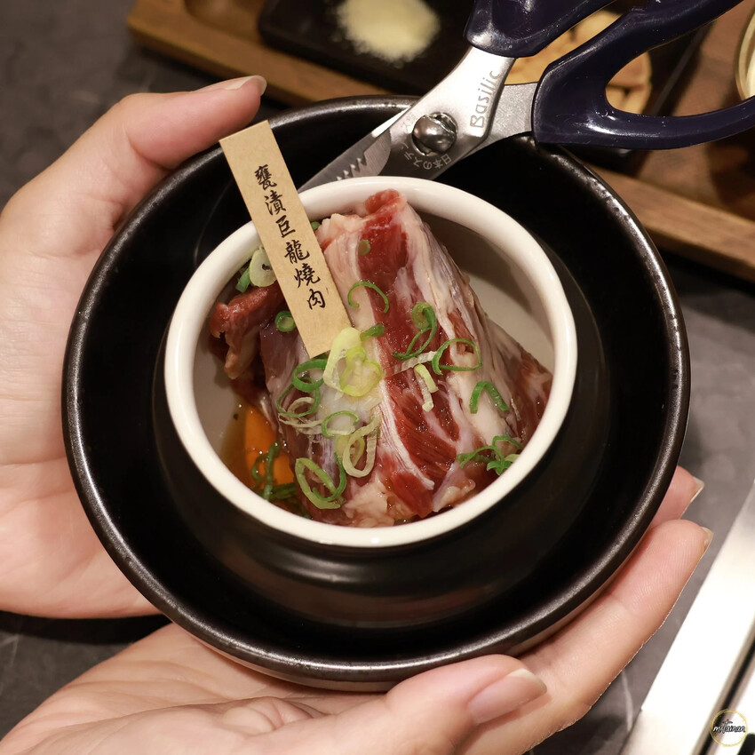 台南燒烤／全家便利商店旗下品牌／中南部首間分店／高CP值1人燒肉／還沒營業就排隊