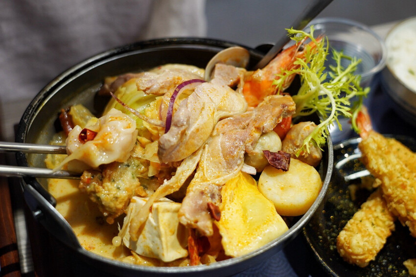 蘆竹慶開幕請你吃干貝 !極致香嫩炙燒燒肉鍋~炸裂泰式蝦爆鍋不用300元