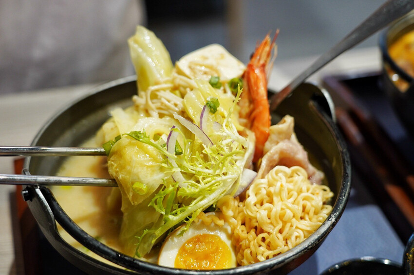 蘆竹慶開幕請你吃干貝 !極致香嫩炙燒燒肉鍋~炸裂泰式蝦爆鍋不用300元