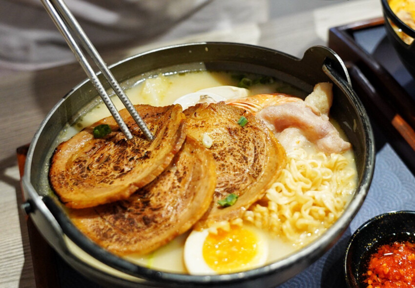 蘆竹慶開幕請你吃干貝 !極致香嫩炙燒燒肉鍋~炸裂泰式蝦爆鍋不用300元