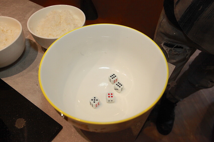 高雄市鼓山區吃。高雄市美食|鼓山區。「狂一鍋-高雄義享店」幾乎零負評的台式火鍋，台北爆紅名店狂一鍋高雄義享時尚廣場