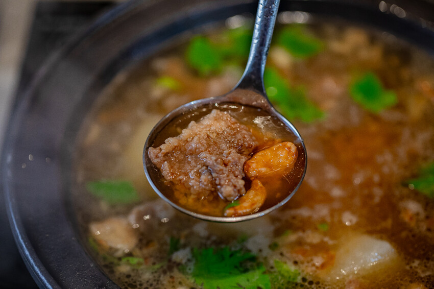 高雄市鼓山區高雄美食 – 狂一鍋 x 特惠午餐299起，品嚐台式火鍋佳餚與獨家酸菜魚鍋，享受蔬食與甜品無限供應」