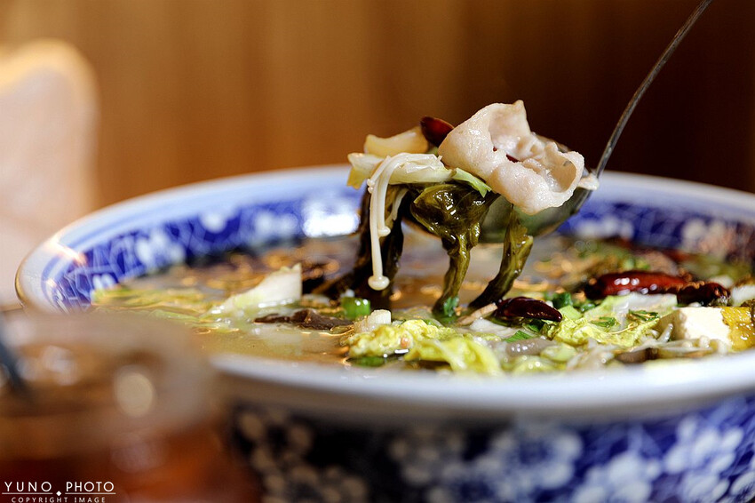 台中市南屯區麻辣控必衝！激推肥腸魚 肥腸香糯入味 魚肉細緻嫩滑 一試成主顧｜老漁家(台中南屯酸菜魚/重慶烤魚推薦)
