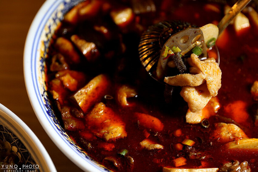 台中市南屯區麻辣控必衝！激推肥腸魚 肥腸香糯入味 魚肉細緻嫩滑 一試成主顧｜老漁家(台中南屯酸菜魚/重慶烤魚推薦)