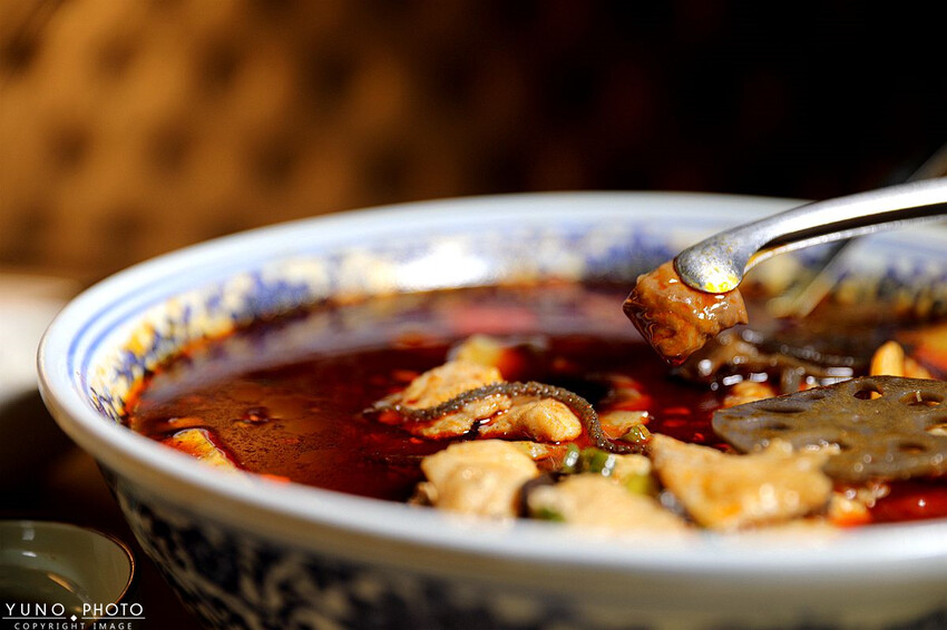 台中市南屯區麻辣控必衝！激推肥腸魚 肥腸香糯入味 魚肉細緻嫩滑 一試成主顧｜老漁家(台中南屯酸菜魚/重慶烤魚推薦)