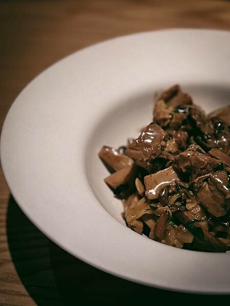 台北The Flow！汲引調酒與季節美味餐點超吸睛。