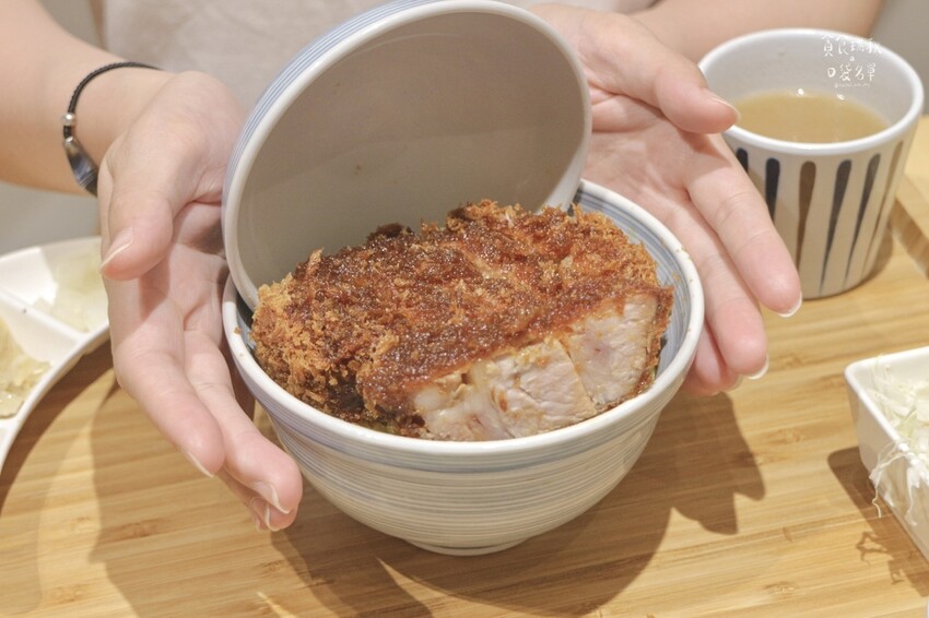 台中大里｜4cm極厚切舒肥炸豬排！外酥內嫩令人垂涎三尺｜參元