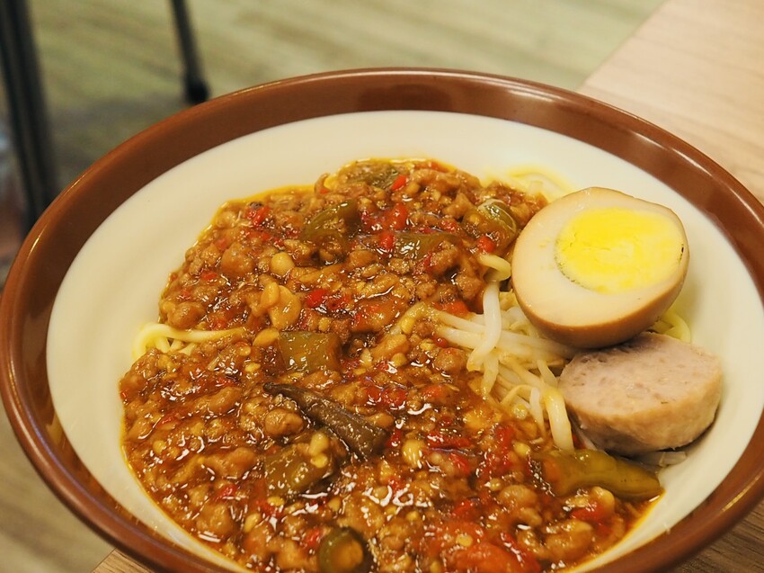 新北市新莊區新莊滷肉飯 大塊ㄟ魯肉飯 一吃就上癮的傳統小吃 新莊廟街夜市慈祐宮旁