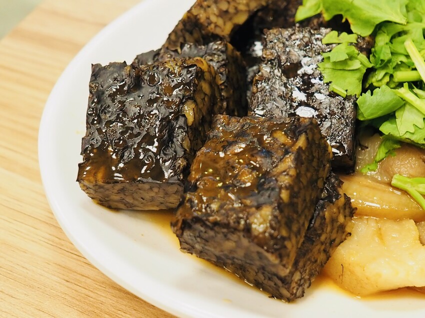 新北市新莊區新莊滷肉飯 大塊ㄟ魯肉飯 一吃就上癮的傳統小吃 新莊廟街夜市慈祐宮旁