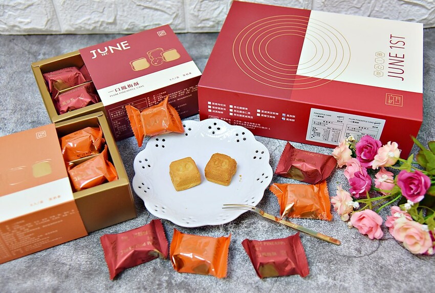 台北市大同區六月初一 宅配伴手禮推薦 ll 人氣銷售冠軍 經典台灣風味「鳳梨酥」、「鳳梅酥」 ，精緻的一小口，剛剛好的