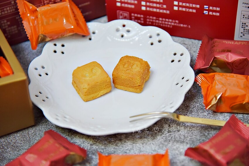 台北市大同區六月初一 宅配伴手禮推薦 ll 人氣銷售冠軍 經典台灣風味「鳳梨酥」、「鳳梅酥」 ，精緻的一小口，剛剛好的