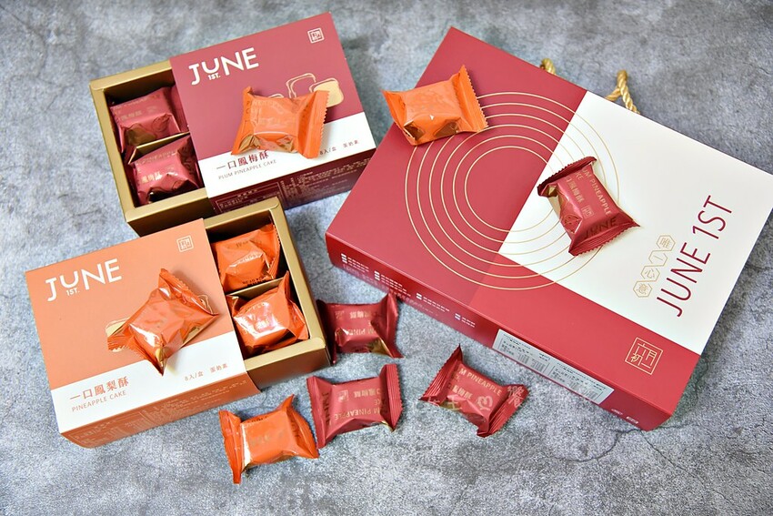 台北市大同區六月初一 宅配伴手禮推薦 ll 人氣銷售冠軍 經典台灣風味「鳳梨酥」、「鳳梅酥」 ，精緻的一小口，剛剛好的