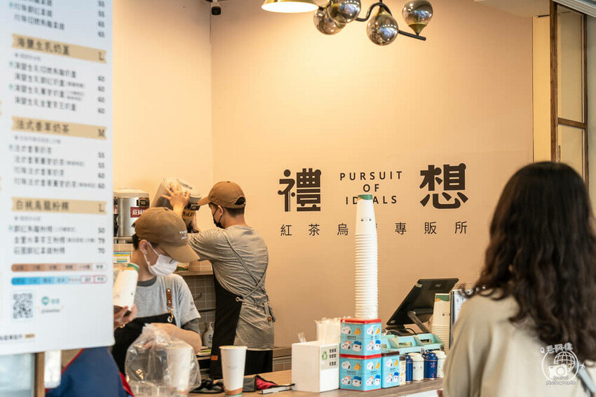 台中市西區禮想紅茶烏龍專販所 | 台中西區科博館飲料推薦，金萱原茶香醇不澀口~