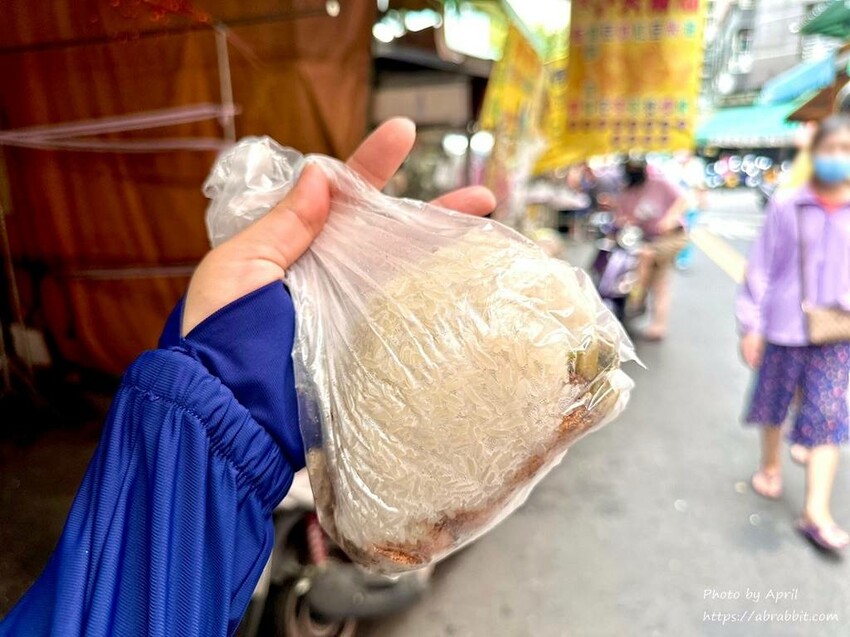 台中市北區東興市場內的古早味大飯糰，沒有google地標，但人潮超多