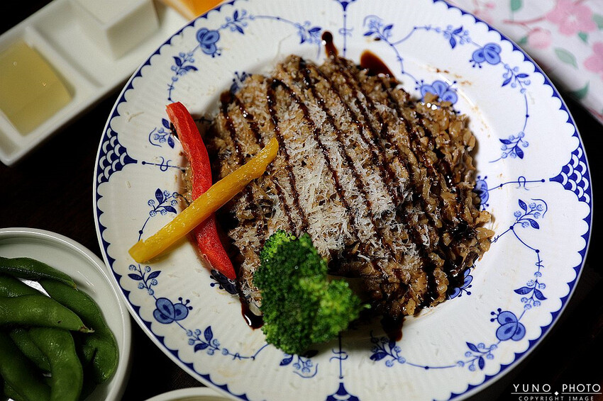 南投縣埔里鎮IG夯爆!超好拍立體車站彩繪牆、塗鴉休憩區 蔬食套餐、下午茶|無所從來蔬食文創館(埔里必吃蔬食餐廳)