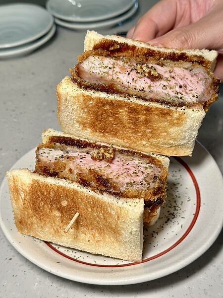 新北市中和區[中和美食] 獨酌小料理俱樂部 日式居酒屋清酒吧小酒館 心醉男女秘密基地！#中和景安站美食 @蛋寶趴趴go