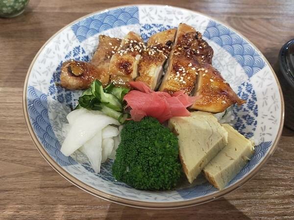 新北鶯歌323和食料理~陳漢師大廚在這為您服務~現點現做~